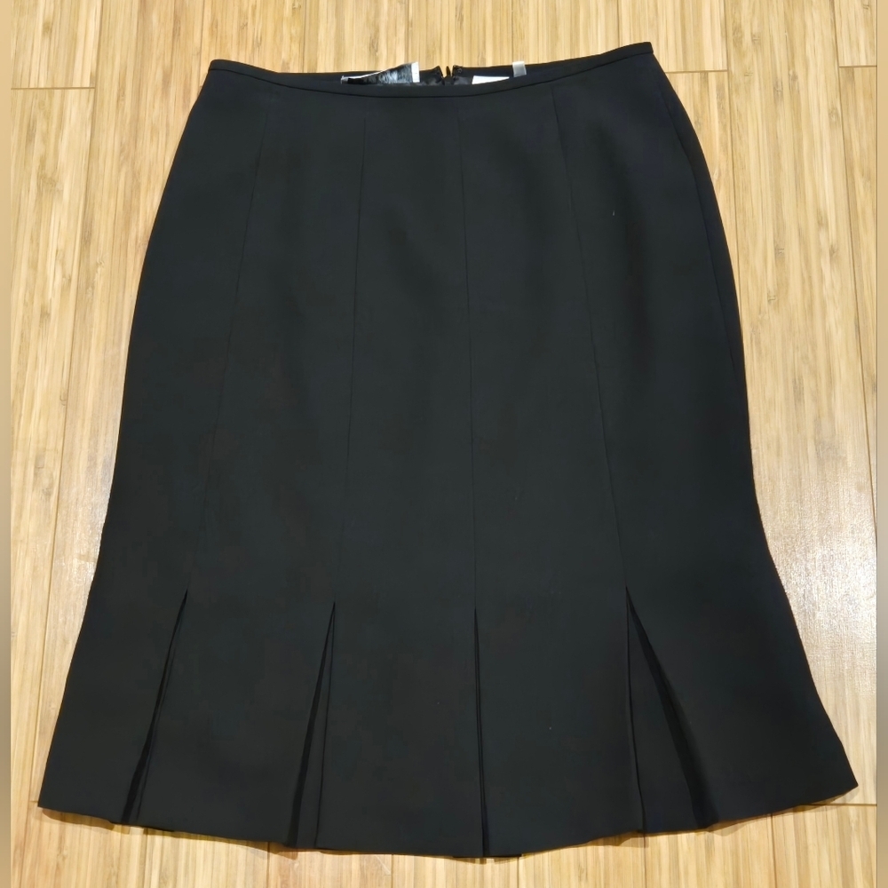 Jones Studio Separates Black Midi Skirt with Subtle Panel Pleats